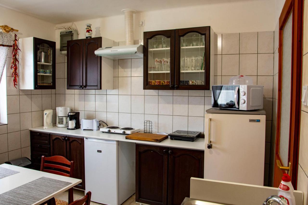 Luca Apartman Эстергом Экстерьер фото