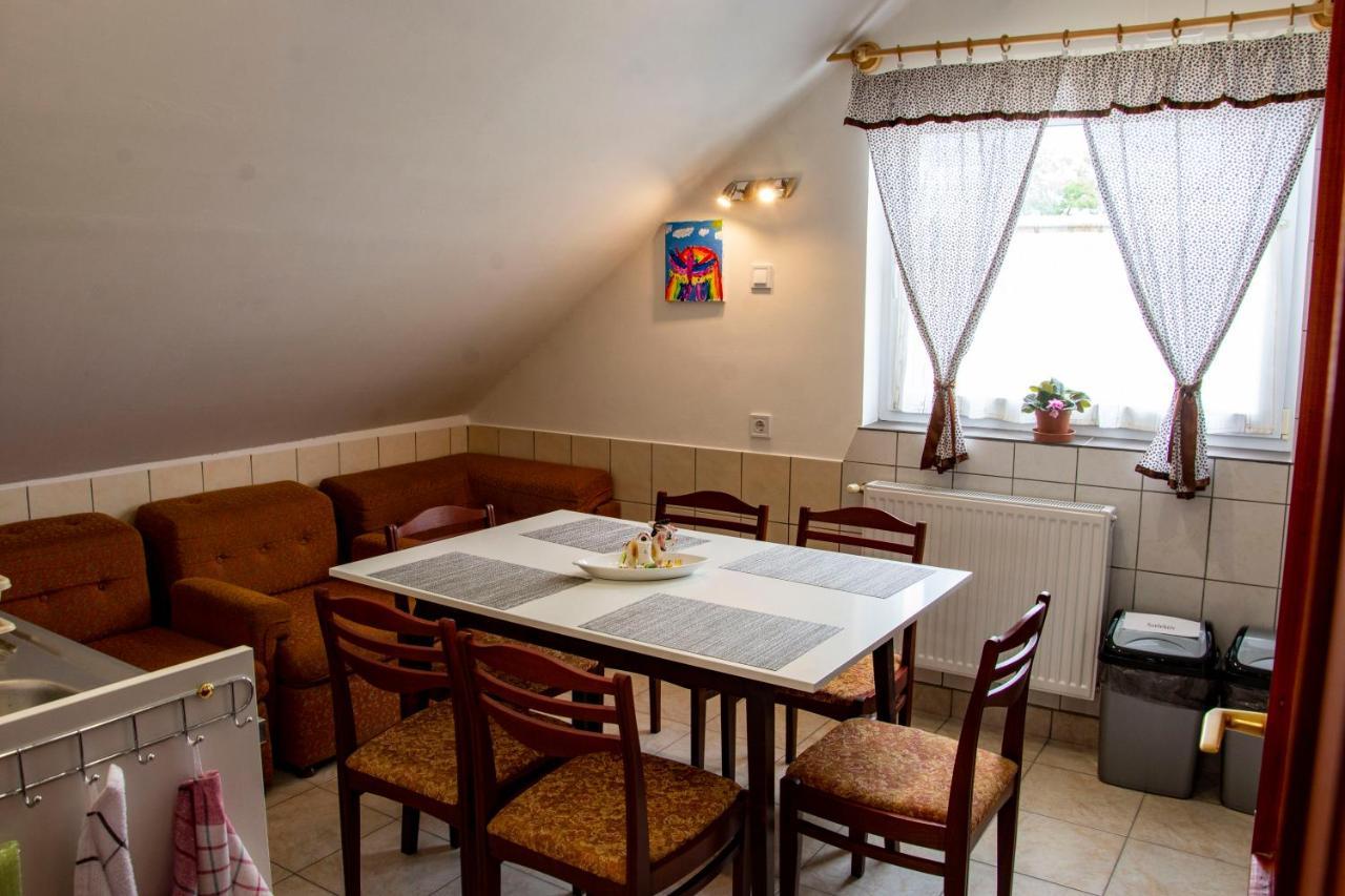 Luca Apartman Эстергом Экстерьер фото